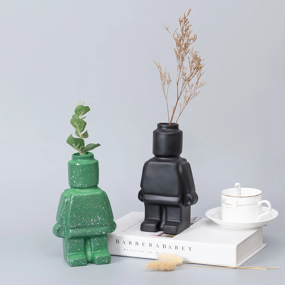 Resin Robot Vase – Modern Decorative Minifigure