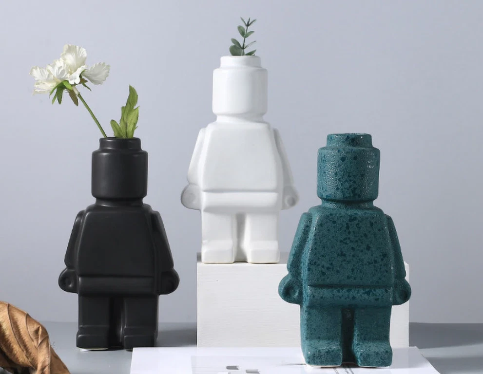 Resin Robot Vase – Modern Decorative Minifigure